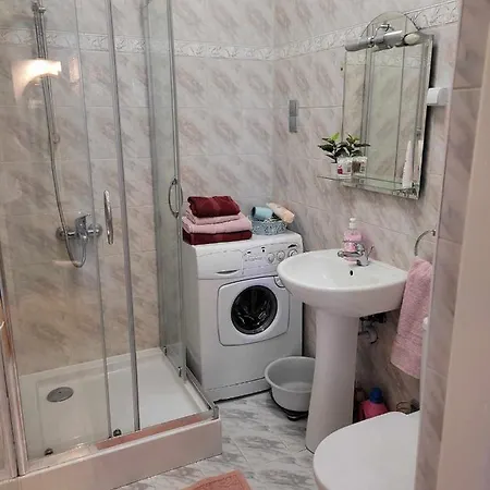 Zlota 67 *